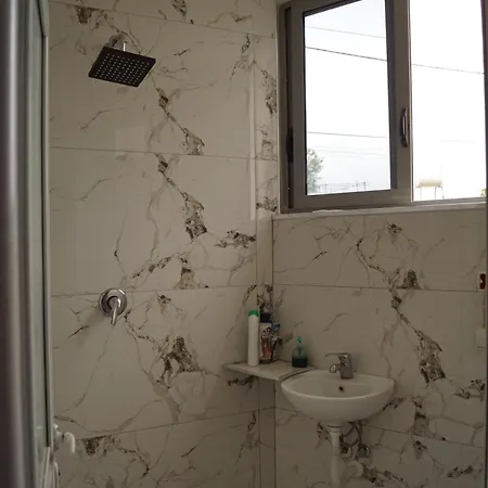 Duka 3* Vlorë